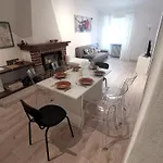Casa Del Barbiere Apartamento Dogliani